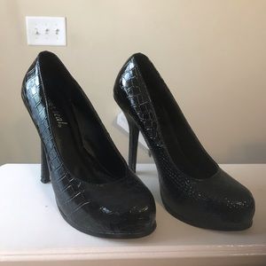 Faux patent leather black croc print heels